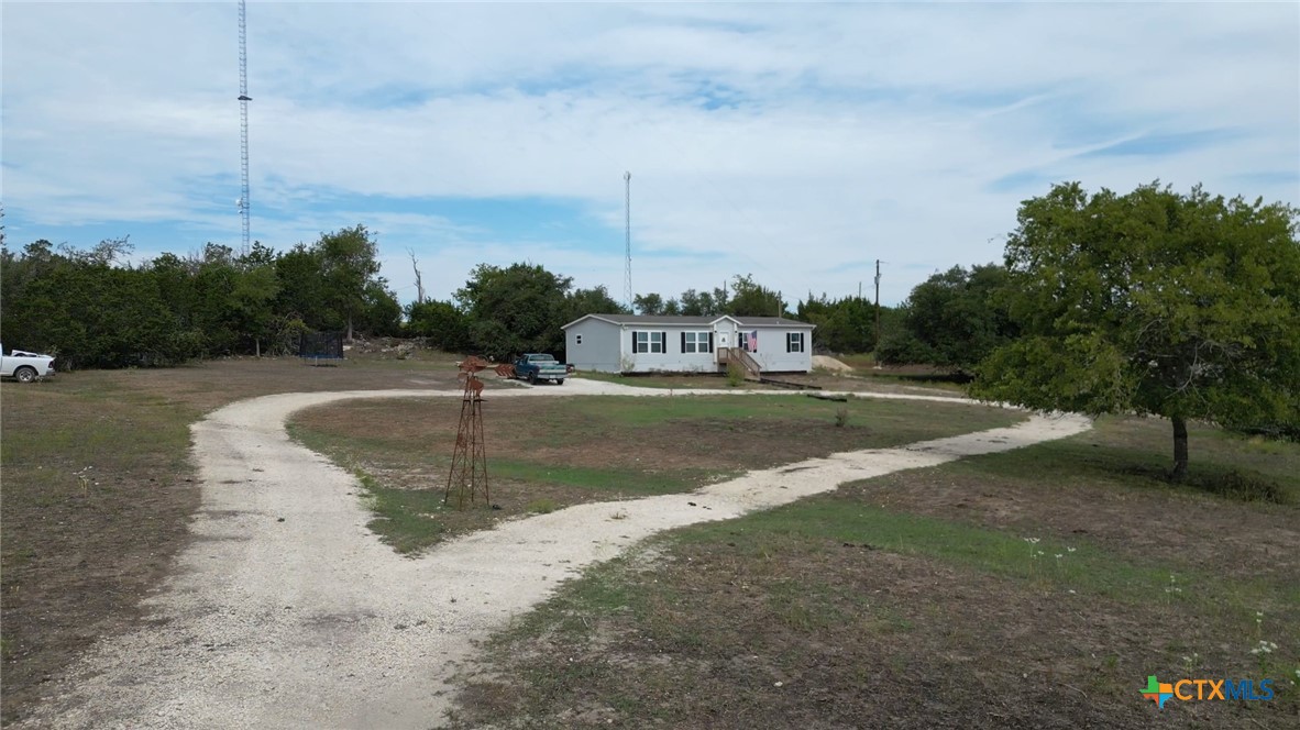 4220 S Ranch Road 1623 Property Photo 4