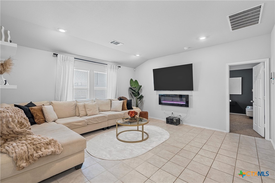 9705 Kensley Rose Drive Property Photo 12