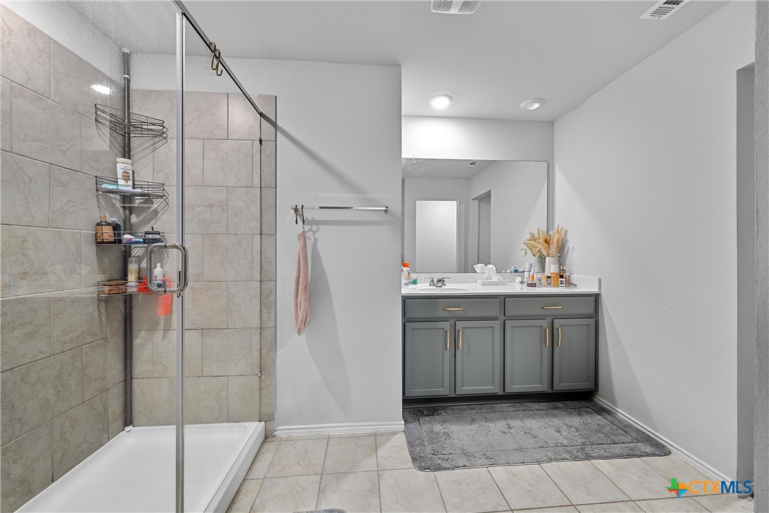 9705 Kensley Rose Drive Property Photo 15
