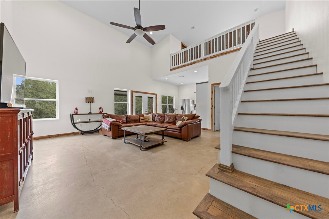 20801 Post Oak Road Property Photo 5