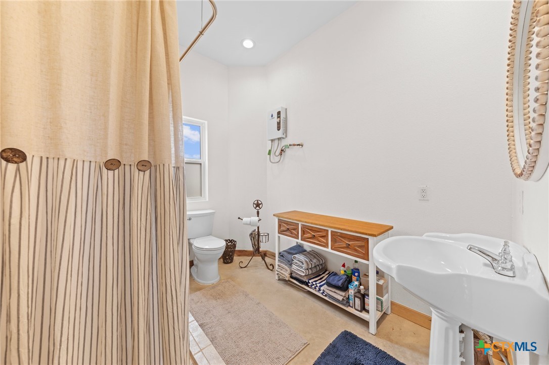 20801 Post Oak Road Property Photo 16