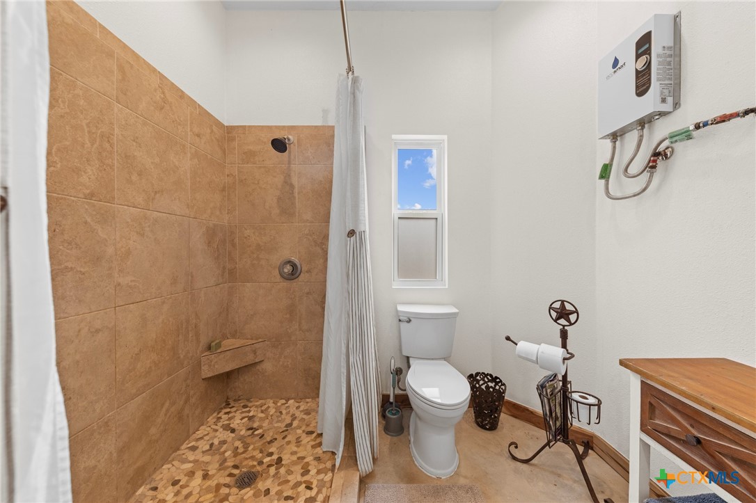 20801 Post Oak Road Property Photo 17