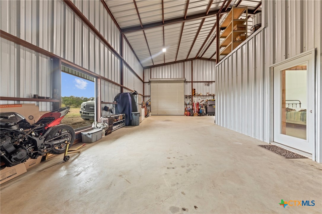 20801 Post Oak Road Property Photo 29