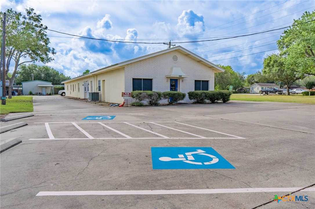 1107 Salem Road Property Photo 2