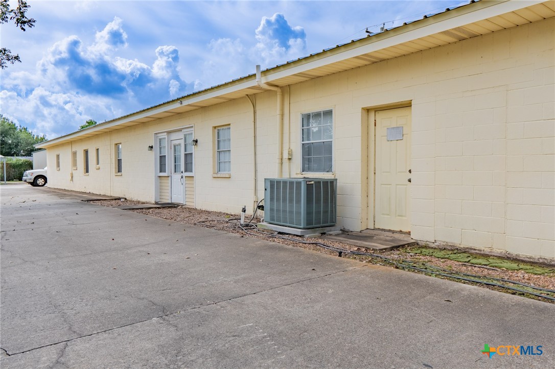 1107 Salem Road Property Photo 3