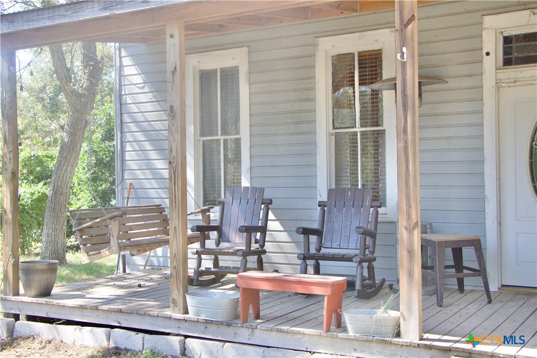 301 Hackberry Property Photo 4
