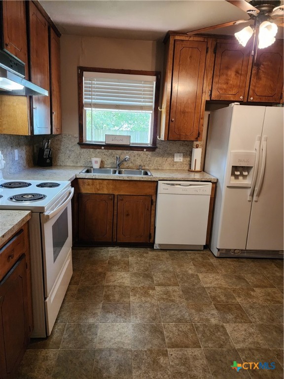 213 Crockett Street Property Photo 7