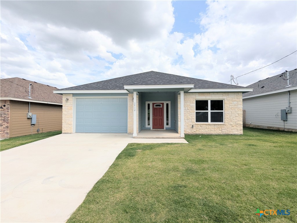 1712 E Avenue G Property Photo
