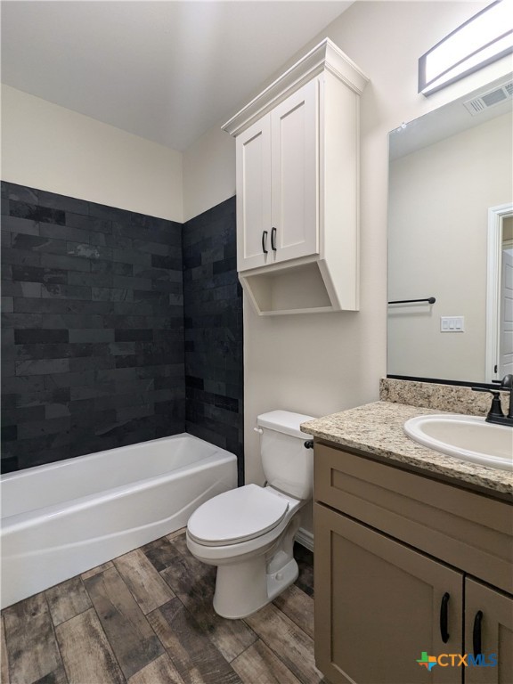 1714 E Avenue G Property Photo 4