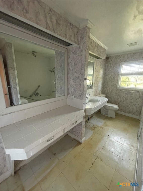 1382 Loop 522 Property Photo 16