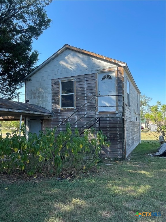 1382 Loop 522 Property Photo 21