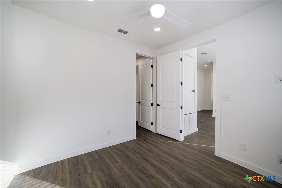 587 E Basel Street Property Photo 17