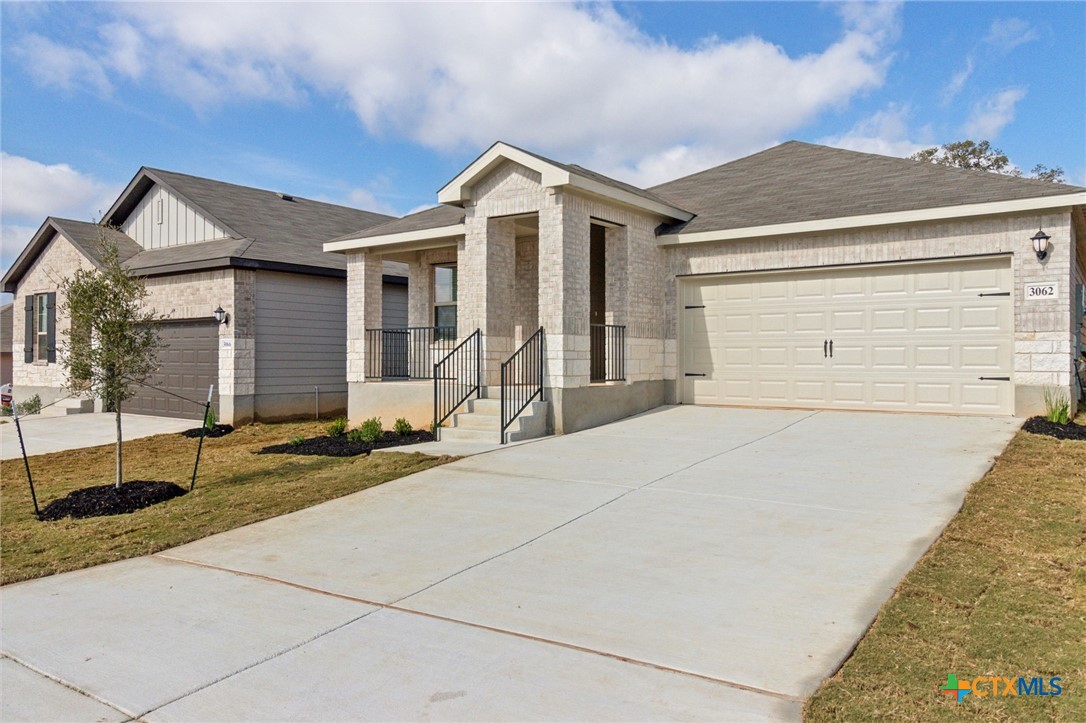 3062 Charyn Way Property Photo 4