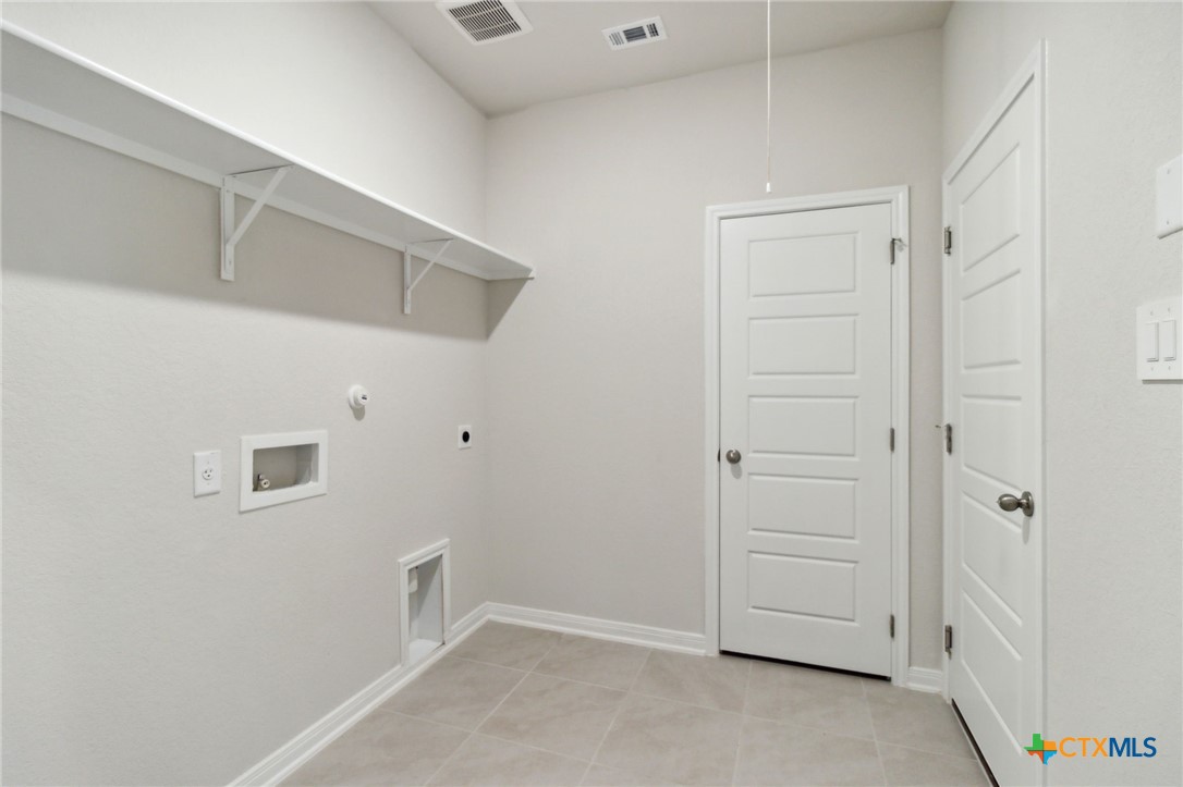 3062 Charyn Way Property Photo 17