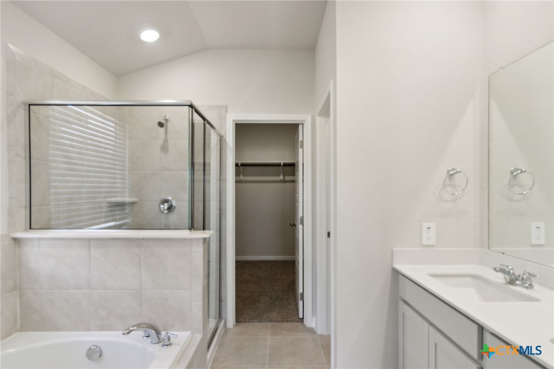3062 Charyn Way Property Photo 25