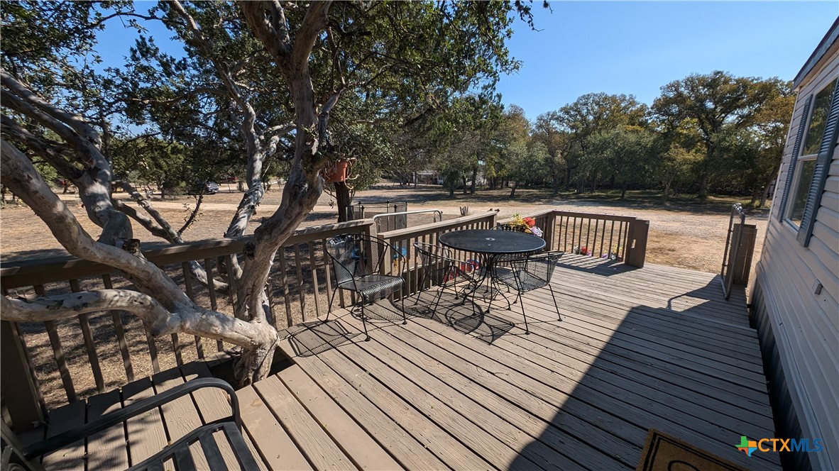 140 & 160 Bluebonnet Pass Property Photo 3