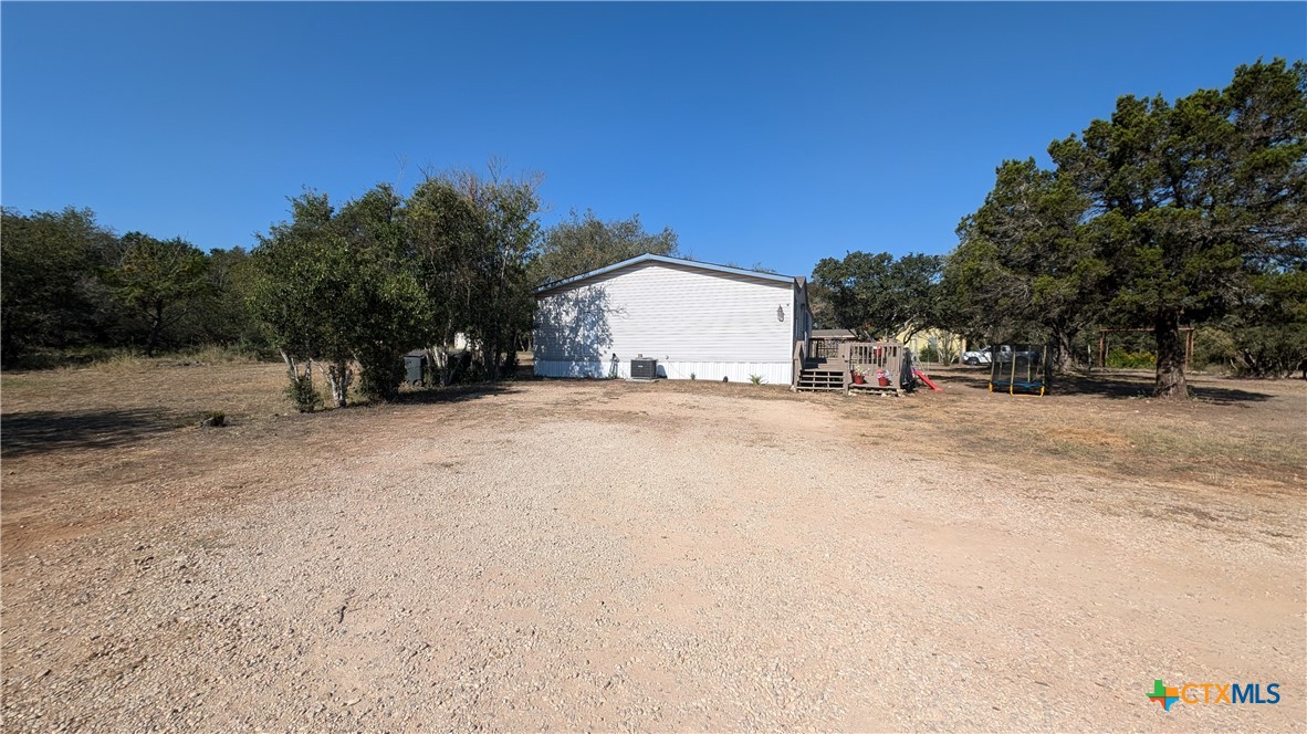 140 & 160 Bluebonnet Pass Property Photo 27