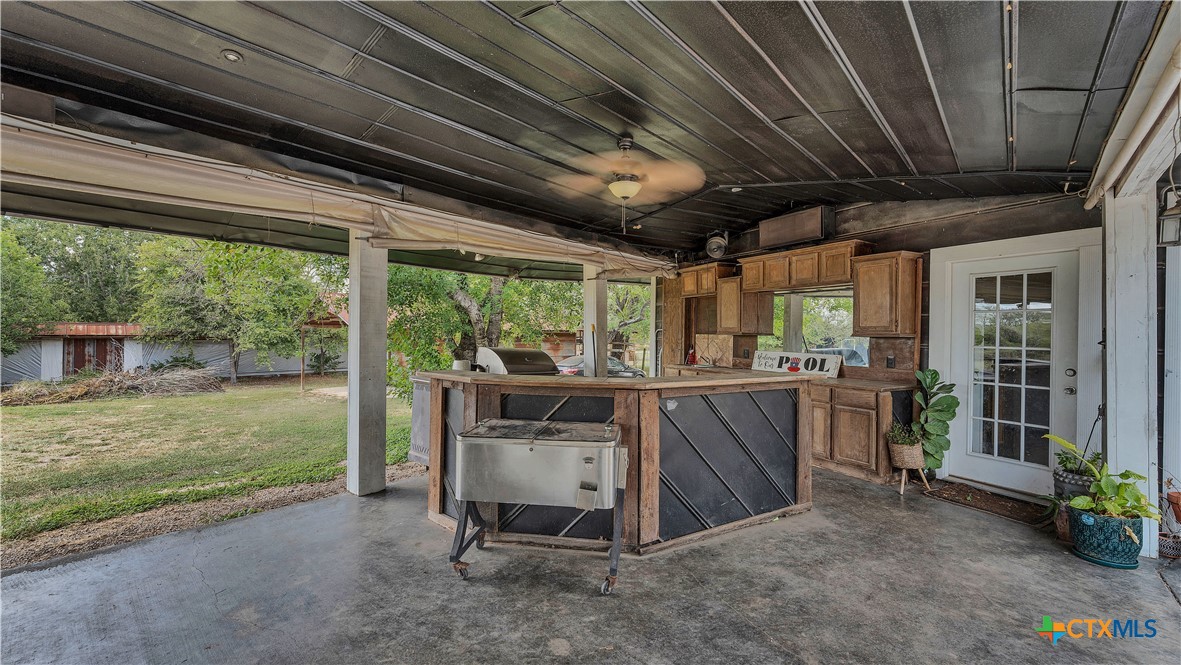 1652 Mcknight Road Property Photo 1