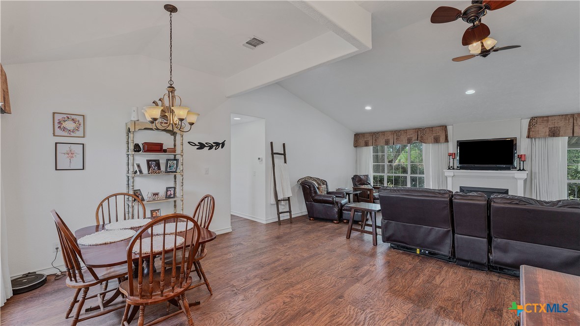 1652 Mcknight Road Property Photo 12