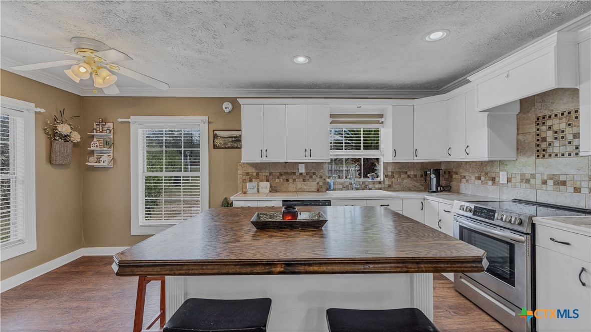 1652 Mcknight Road Property Photo 15
