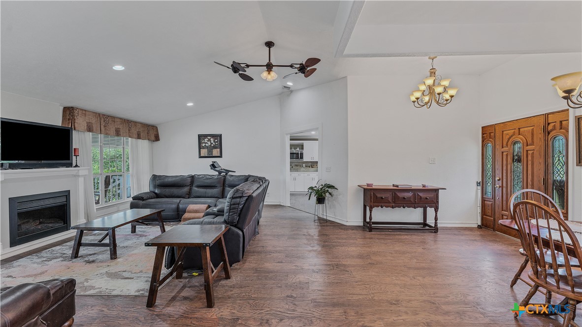 1652 Mcknight Road Property Photo 20