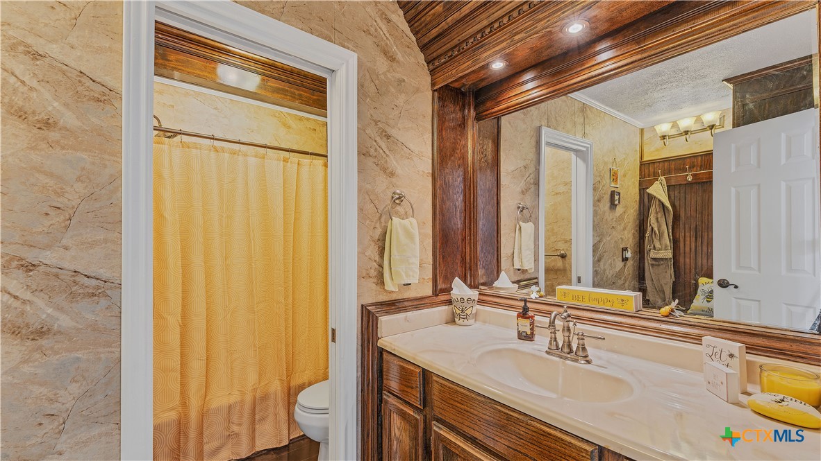 1652 Mcknight Road Property Photo 24