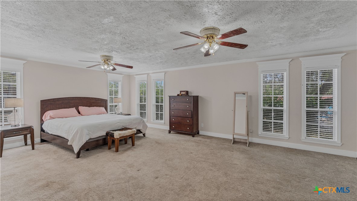 1652 Mcknight Road Property Photo 25