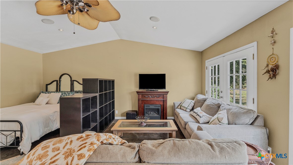 1652 Mcknight Road Property Photo 45