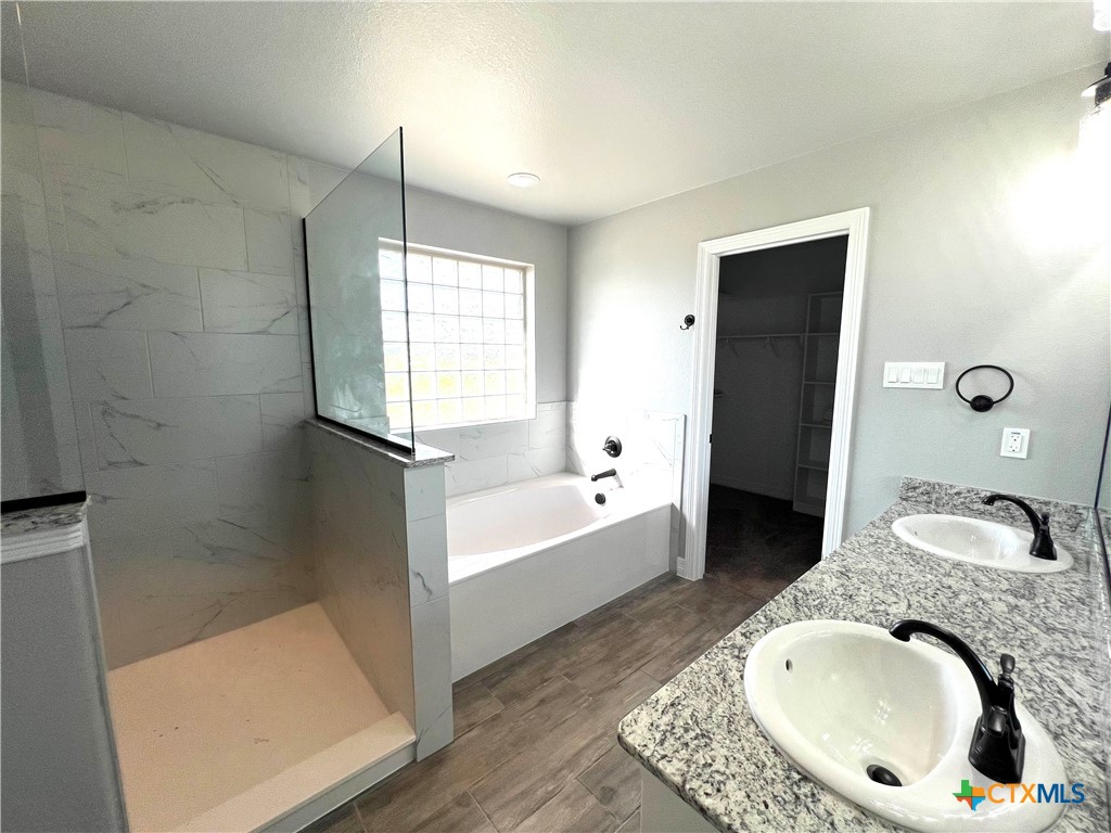 913 Antelope Trail Property Photo 6