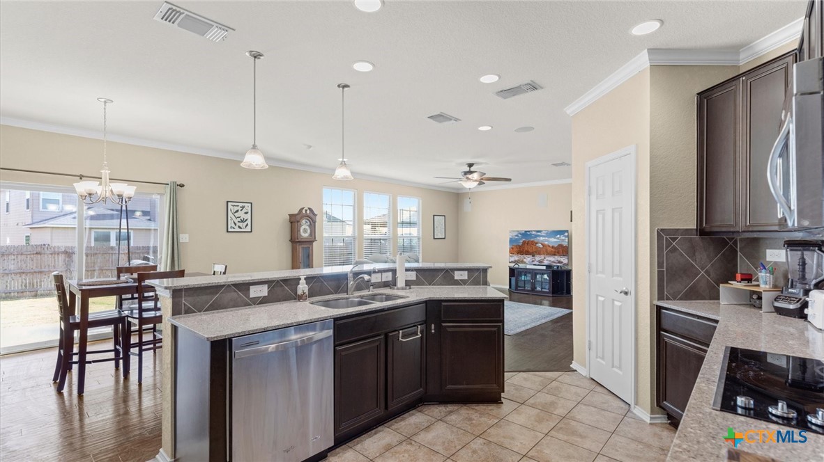 4247 Klein Meadows Property Photo 10