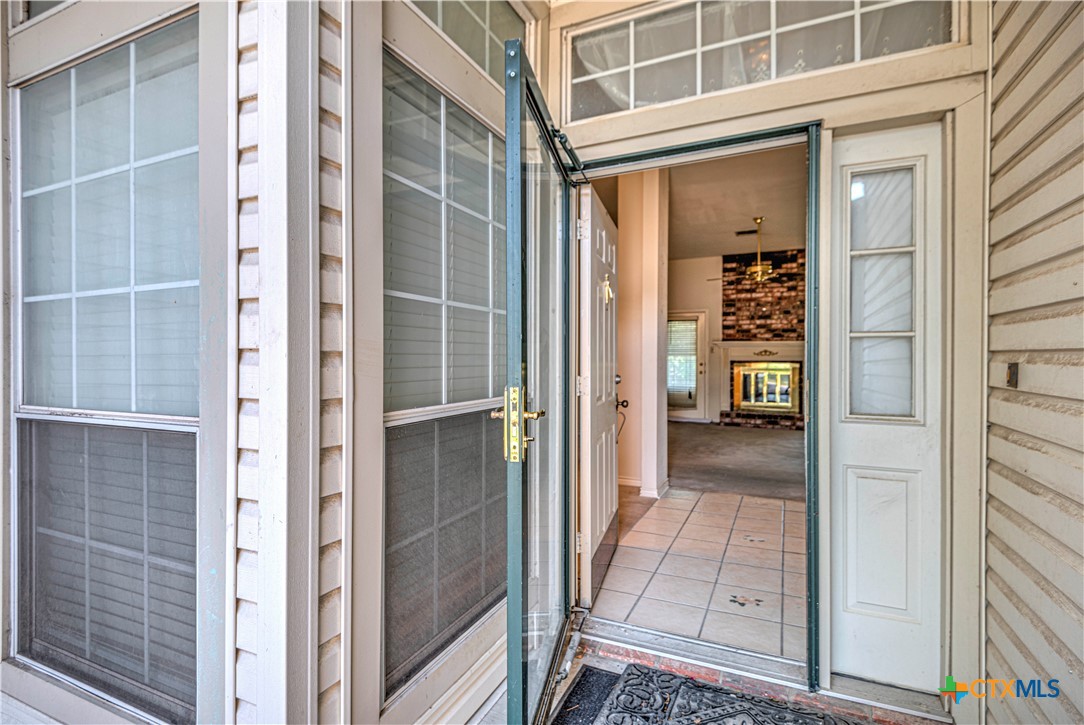 614 Sabine Circle Property Photo 7