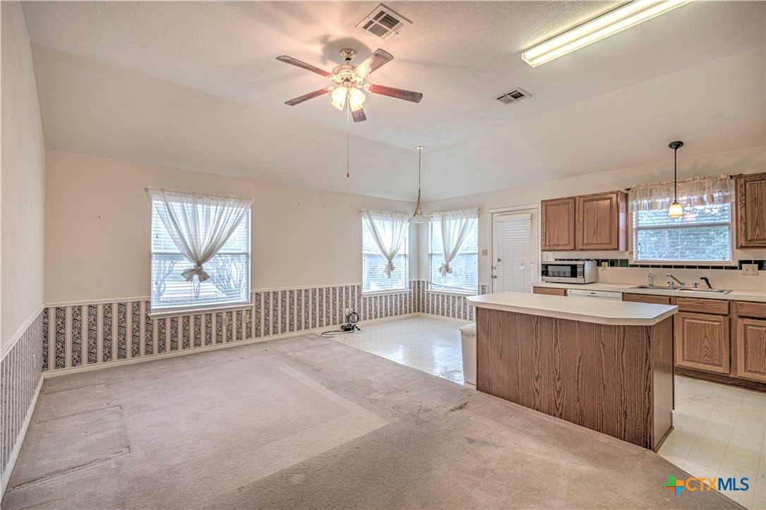 614 Sabine Circle Property Photo 15