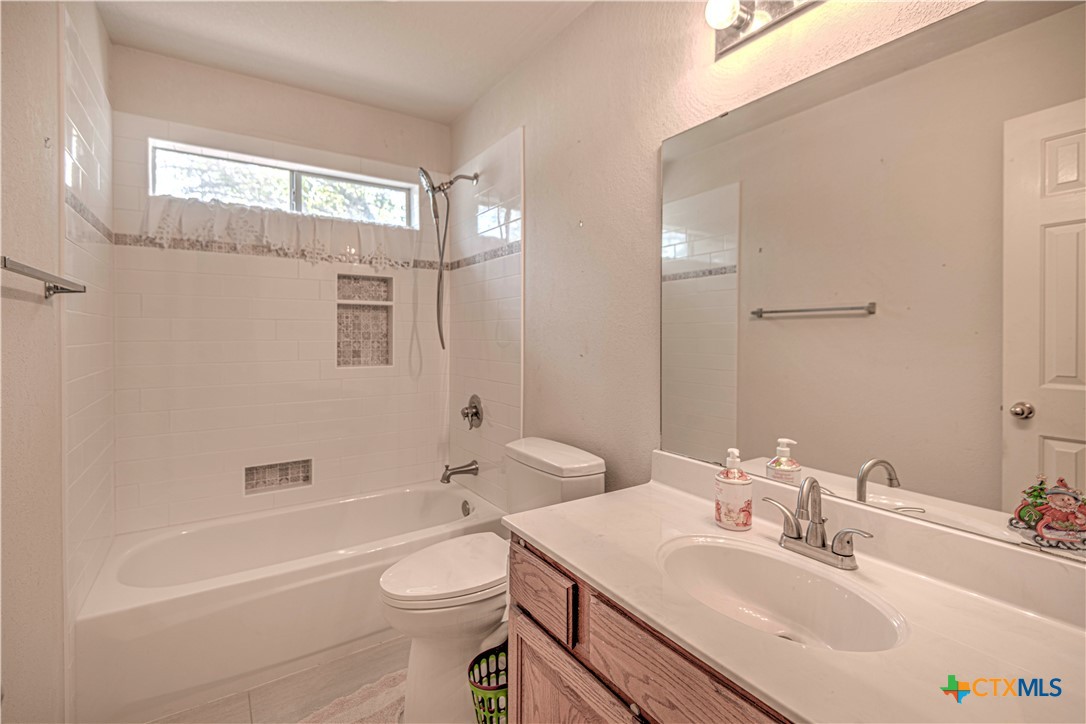614 Sabine Circle Property Photo 28