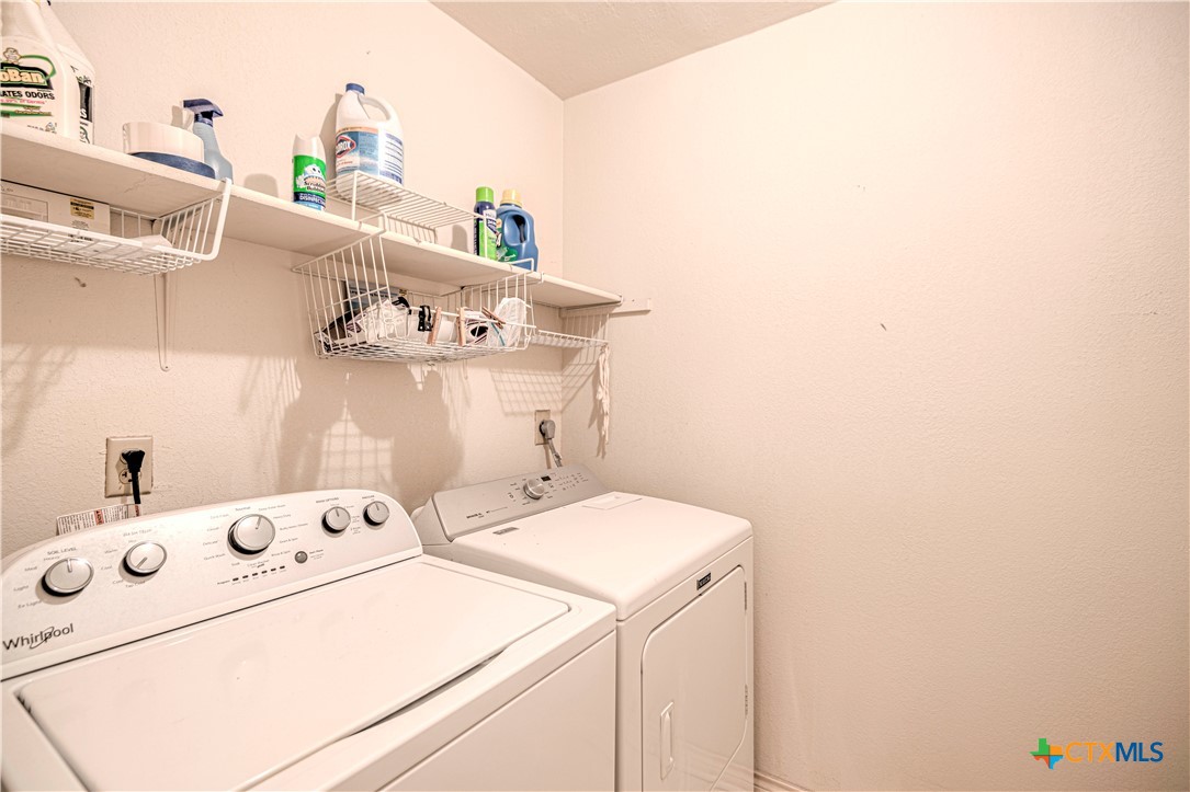 614 Sabine Circle Property Photo 31