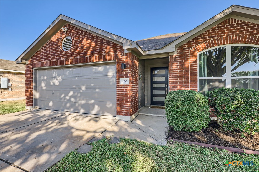 100 Kerley Drive Property Photo 3