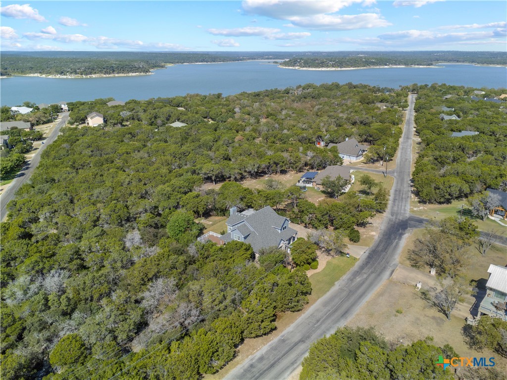 16047 Charlya Drive Property Photo 6