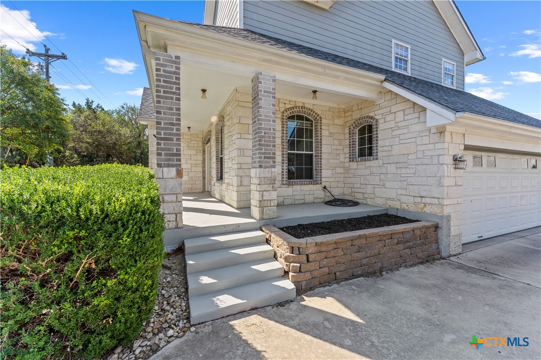 16047 Charlya Drive Property Photo 8
