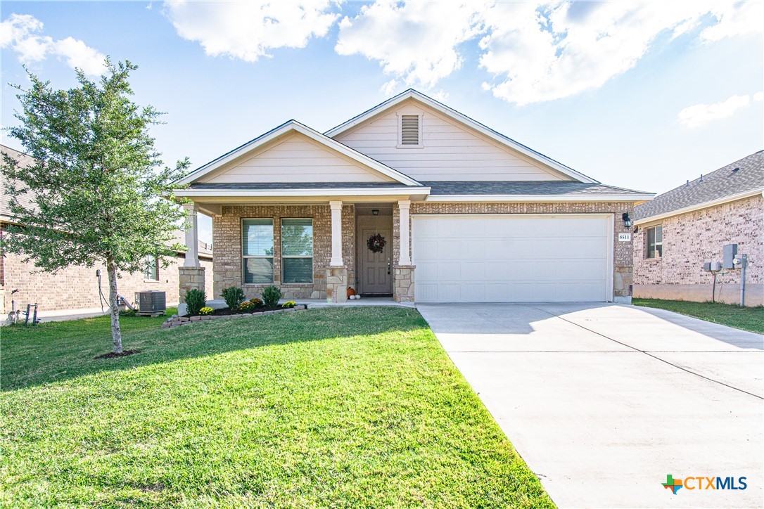 8511 Stonehollow Drive Property Photo