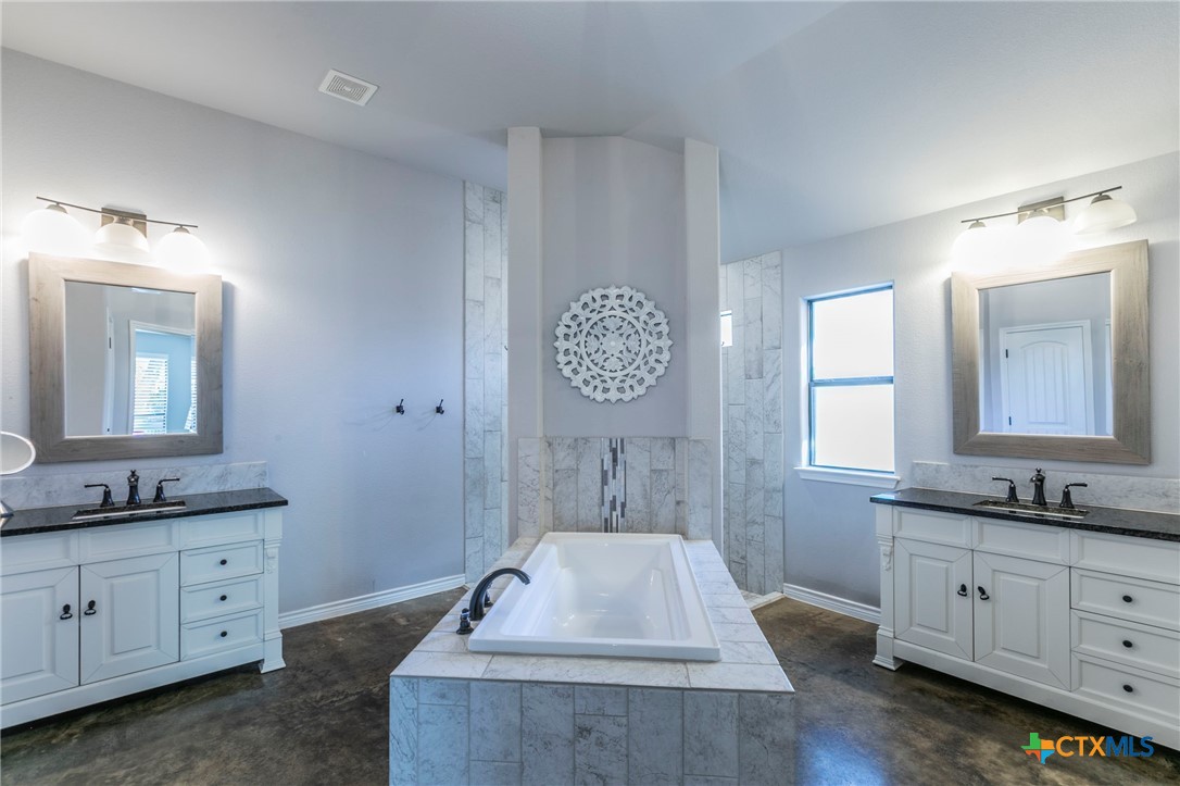 243 Canaan Drive Property Photo 11