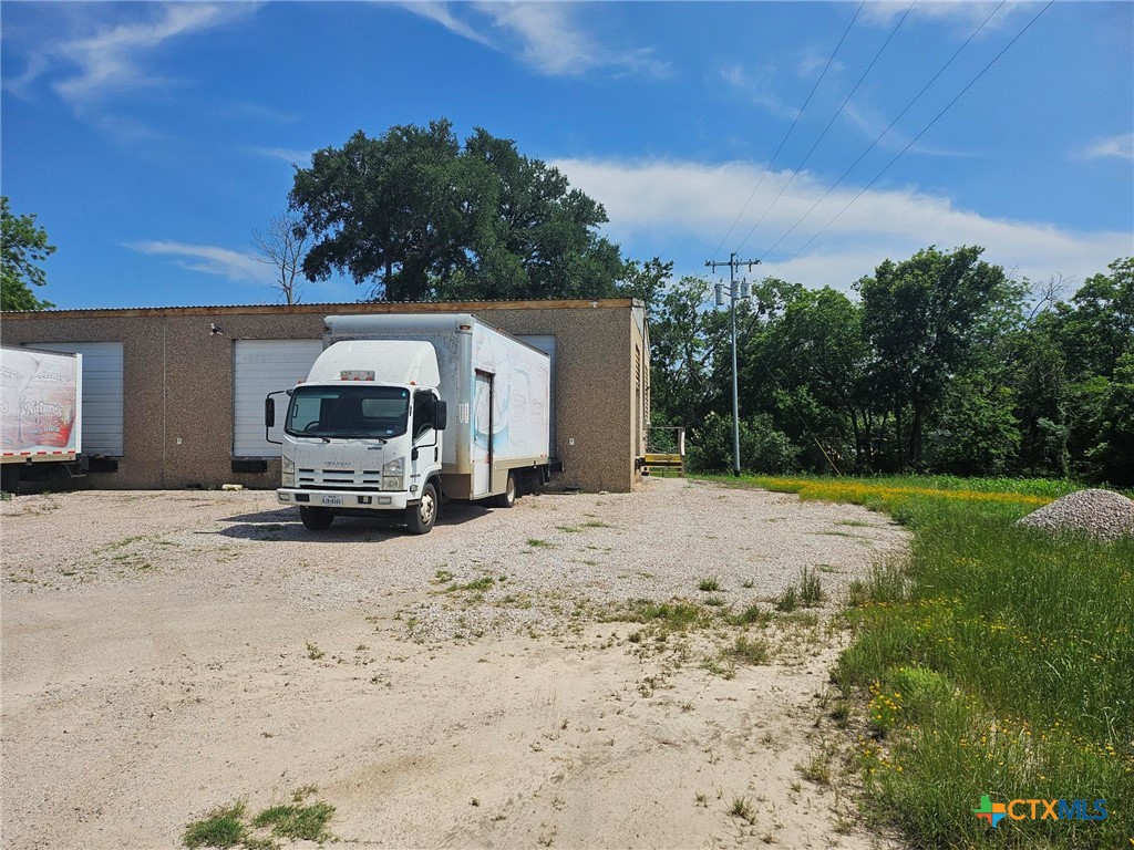 410 S Silver Street Property Photo 5