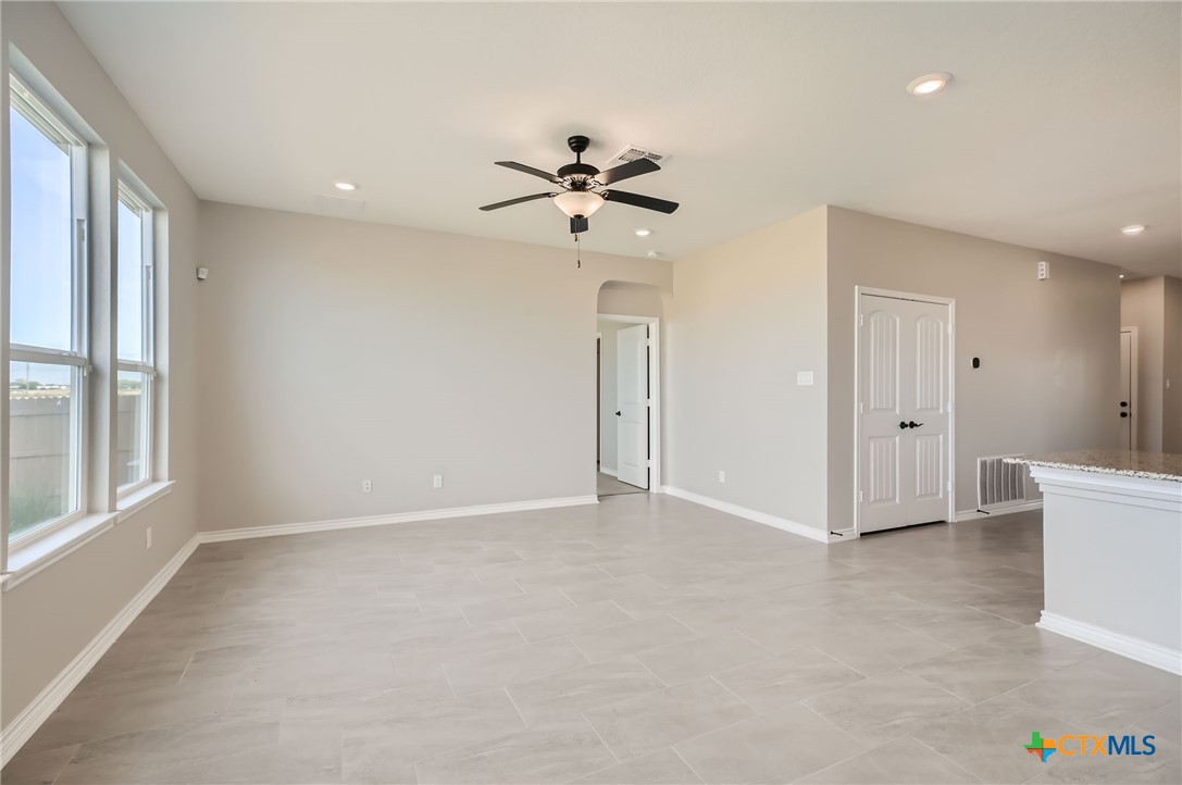 216 Deer Crest Drive Property Photo 6