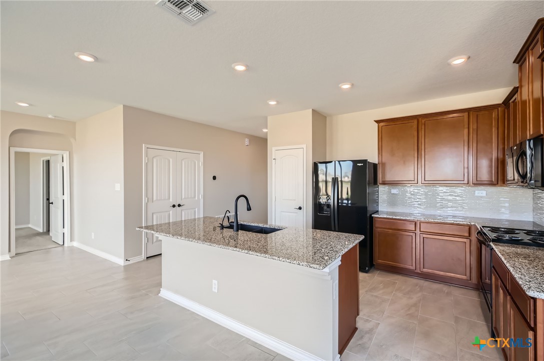 216 Deer Crest Drive Property Photo 11