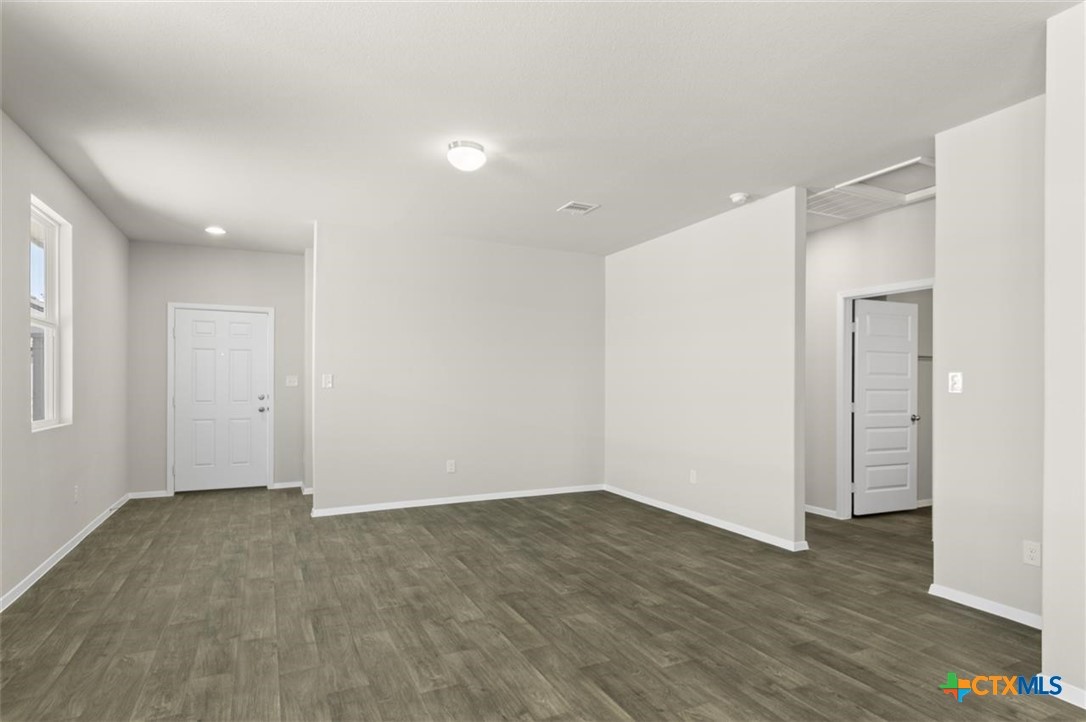 121 Bluestem Drive Property Photo 20