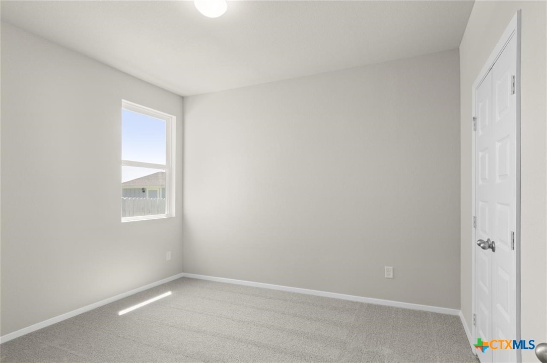121 Bluestem Drive Property Photo 31