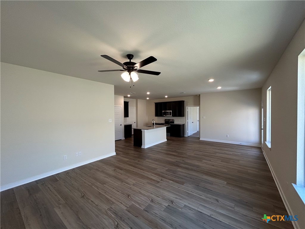 250 Wind Ridge Drive Property Photo 3