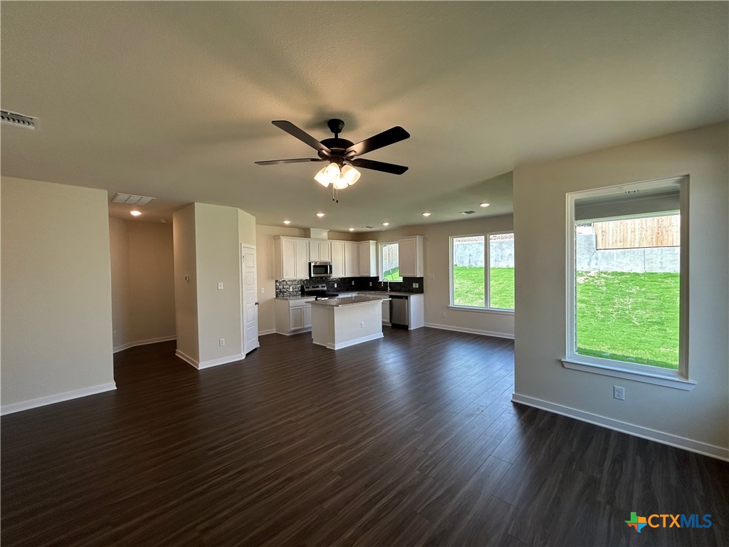250 Wind Ridge Drive Property Photo 9