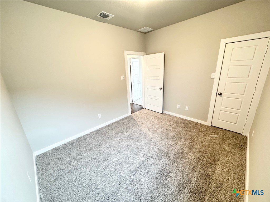 1529 Hillside Drive Property Photo 10