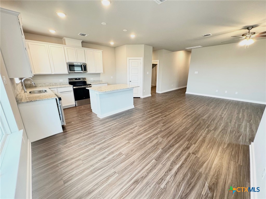 1529 Hillside Drive Property Photo 15