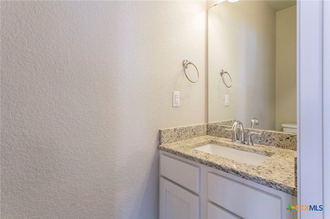 601 Westfield Boulevard Property Photo 12