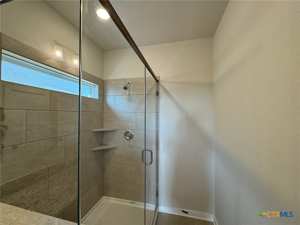 925 James Parker Circle Property Photo 6